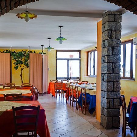 Agriturismo Le Vigne Ducali Мандас Экстерьер фото