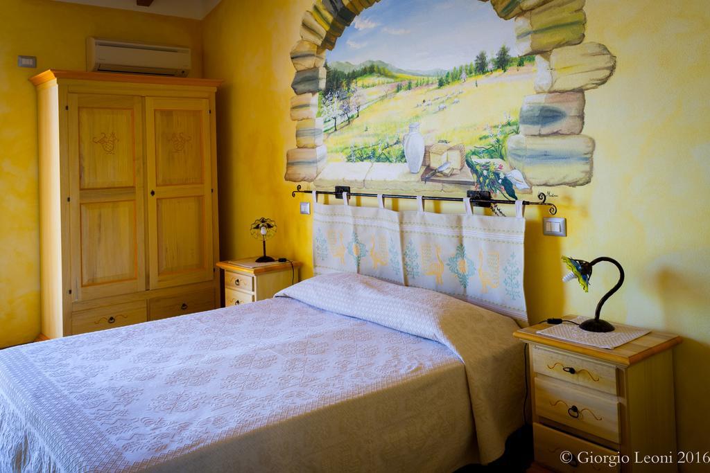 Agriturismo Le Vigne Ducali Мандас Экстерьер фото